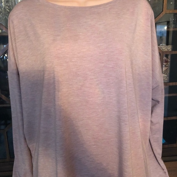 Yoga Top​ - Picture 3 of 7